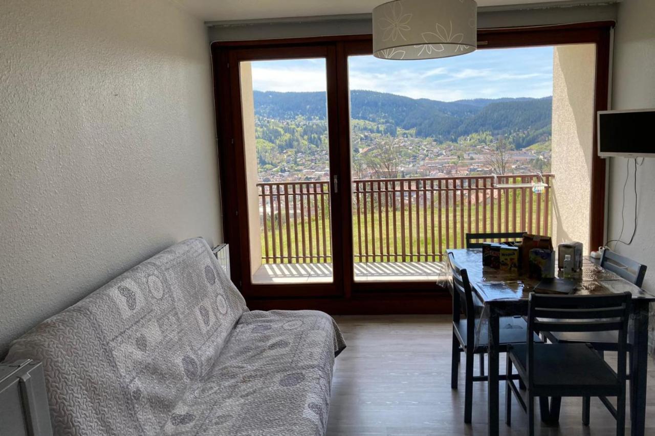 Apartment With Balcony In جوراردُميه المظهر الخارجي الصورة